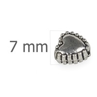 Kovové korálky srdce 7 mm (otvor 1,2 mmm)